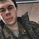 Знакомства: Радик, 20 лет, Омск