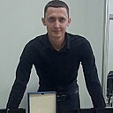 Знакомства: Максим, 25 лет, Отрадный