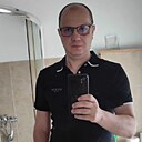 Знакомства: Ionut, 47 лет, București