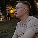 Знакомства: Михаил, 18 лет, Москва