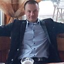 Знакомства: Виталик, 38 лет, Новомосковск