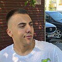 Знакомства: Карен, 20 лет, Москва