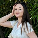 Знакомства: Madalina, 19 лет, Roman