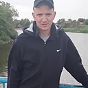 Знакомства: Александр, 31 год, Саратов