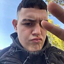 Знакомства: Богдан, 21 год, Северск