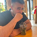 Знакомства: Артем, 24 года, Калининград