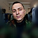 Знакомства: Илья, 31 год, Москва