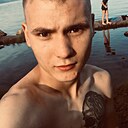 Знакомства: Фёдор, 25 лет, Слюдянка