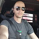 Знакомства: Валера, 41 год, Кривой Рог