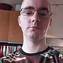 Знакомства: Юрий, 34 года, Магадан