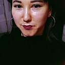 Знакомства: Айнур, 35 лет, Астана