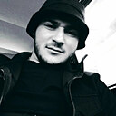 Знакомства: Олег, 34 года, Луганск