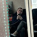 Знакомства: Илья, 21 год, Саратов