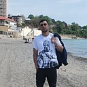 Знакомства: Макс, 37 лет, Карачаевск