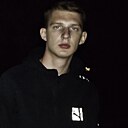 Знакомства: Даниил, 23 года, Шахтерск