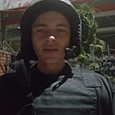 Знакомства: Илья, 30 лет, Щекино