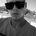 Знакомства: Виктор, 28 лет, Апшеронск