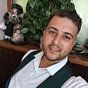 Знакомства: Gabriel, 28 лет, Brașov