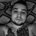 Знакомства: Евгений, 24 года, Орел