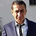 Знакомства: Madalin, 42 года, Pitești