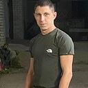 Знакомства: Артём, 32 года, Каменск-Шахтинский