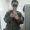 Знакомства: Максим, 32 года, Калачинск