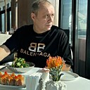 Знакомства: Антон, 35 лет, Томск