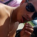 Знакомства: Иван, 37 лет, Волхов