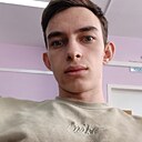 Знакомства: Максим, 19 лет, Черногорск