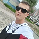 Знакомства: Артём, 31 год, Саратов