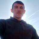 Знакомства: Игорь, 29 лет, Алмалык