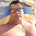Знакомства: Виктор, 26 лет, Кишинев