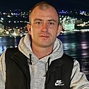 Знакомства: Виталий, 33 года, Наровля