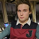 Знакомства: Максим, 27 лет, Великий Устюг