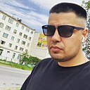 Знакомства: Сергей, 34 года, Магадан