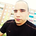 Знакомства: Виктор, 23 года, Киселевск