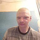 Знакомства: Павел, 35 лет, Людиново