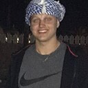 Знакомства: Артем, 25 лет, Зелена Гура