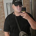 Знакомства: Иван, 24 года, Мариуполь