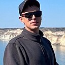 Знакомства: Андрей, 32 года, Владикавказ