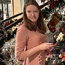 Знакомства: Оля, 26 лет, Магадан