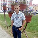 Знакомства: Максим, 31 год, Островец