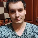 Знакомства: Роман, 28 лет, Луганск