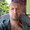 Знакомства: Bogdan, 47 лет, București