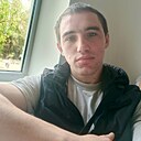 Знакомства: Александр, 24 года, Новоаннинский
