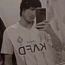 Знакомства: Дилшод Хайтов, 25 лет, Александров