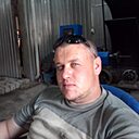 Знакомства: Артем, 37 лет, Рубцовск