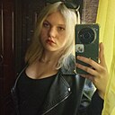Знакомства: Ангелина, 19 лет, Орел