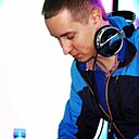 Знакомства: Илья, 39 лет, Волхов