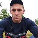 Знакомства: Олег, 32 года, Калинковичи